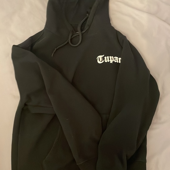Uni sex Tupac hoodie - Picture 3 of 4